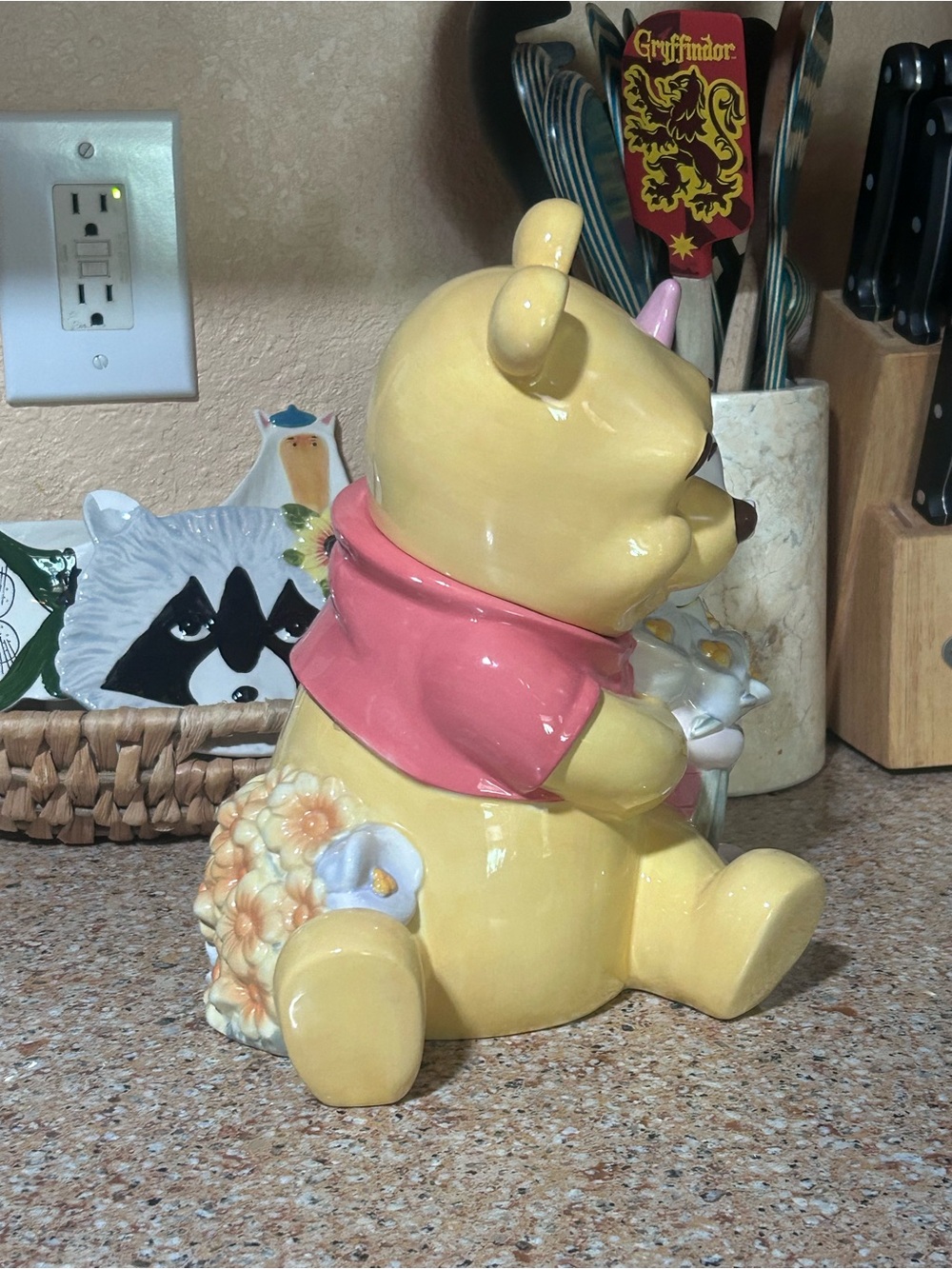 Vintage Winnie the Pooh & Piglet “Friends Forever” cookie jar - Picture 4 of 8